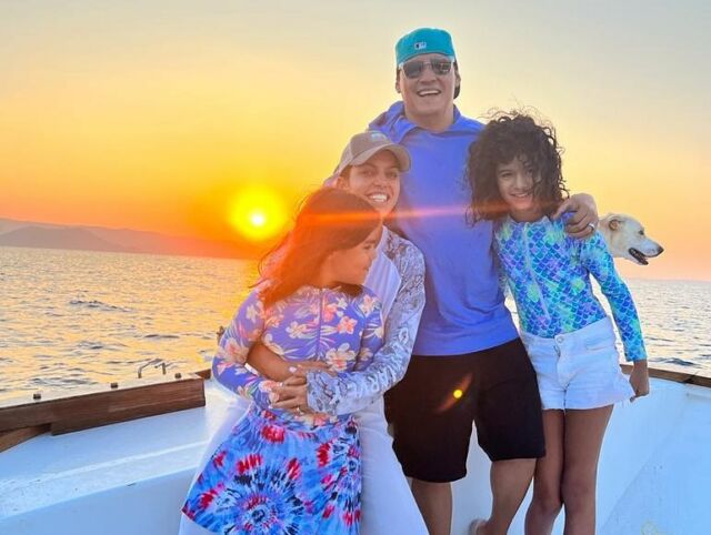 What an amazing day!!! 🌅🐟 #fishing #naxosfishingexperience #naxos #naxosbeach #sunset #family #familytime #boat #boattrip #boatfishing